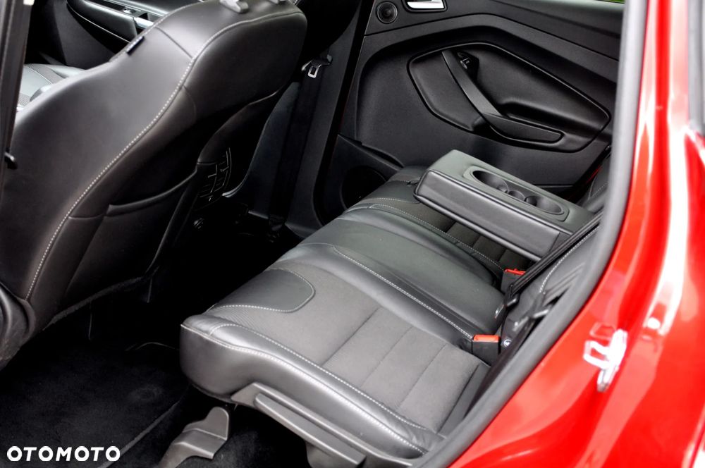 Ford Kuga 2.0 TDCi 4x4 Titanium - 29