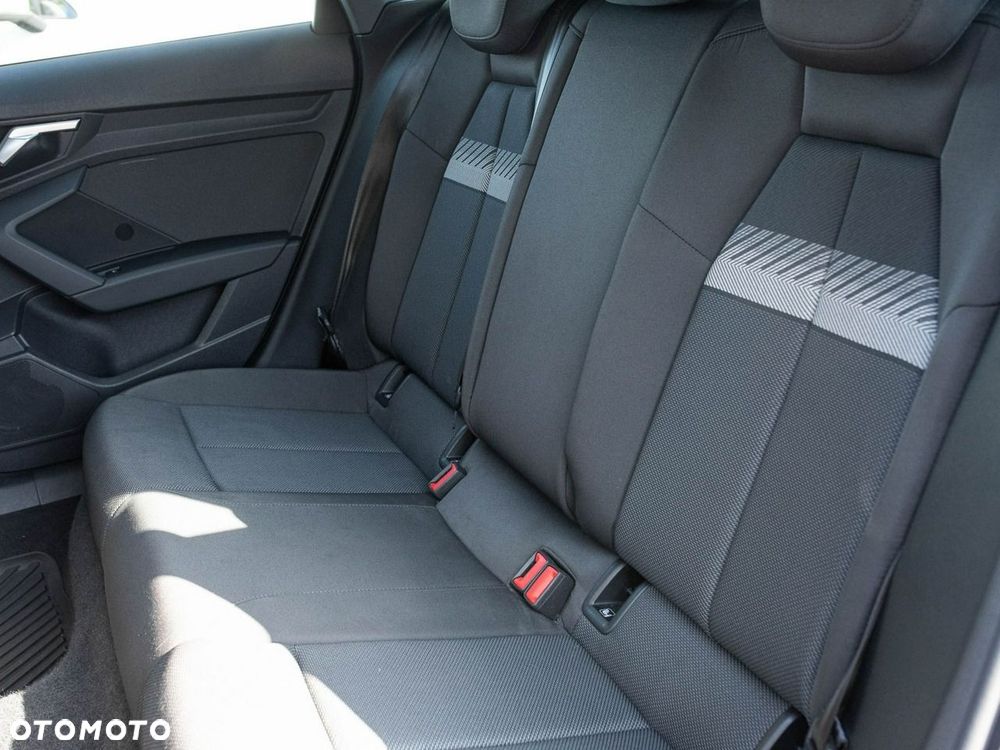 Audi A3 Sportback 35 TDI S tronic - 15