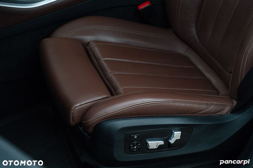 BMW X5 xDrive45e - 31