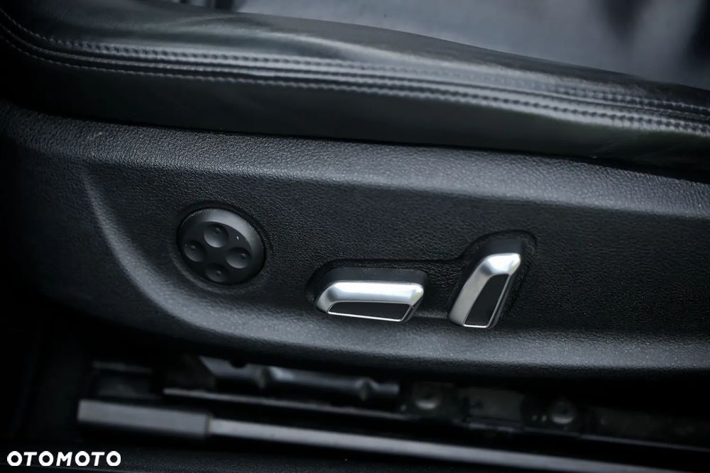 Audi A5 Cabrio 2.0 TDI DPF - 33