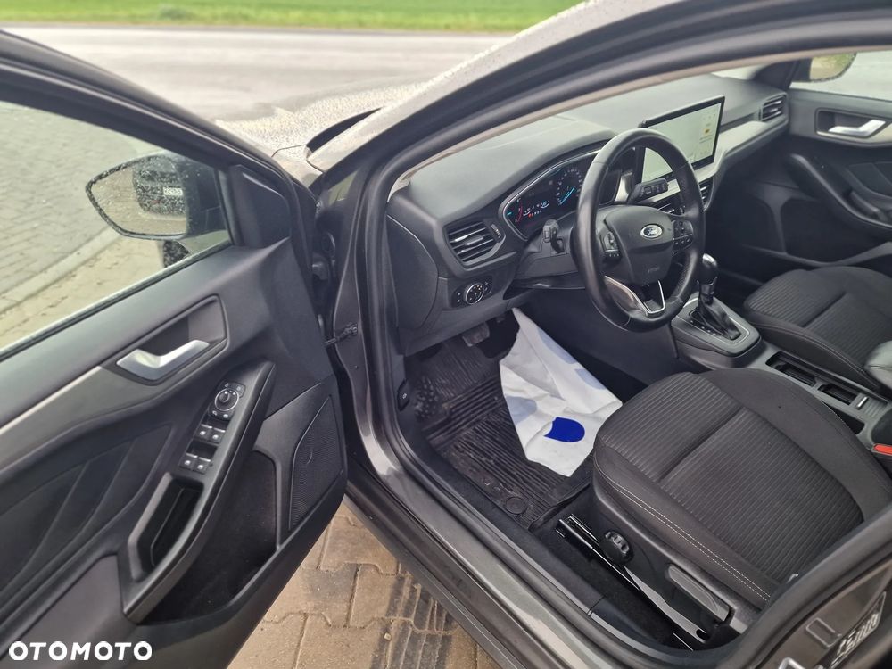 Ford Focus 1.0 EcoBoost STart-Stopp-System TITANIUM - 17