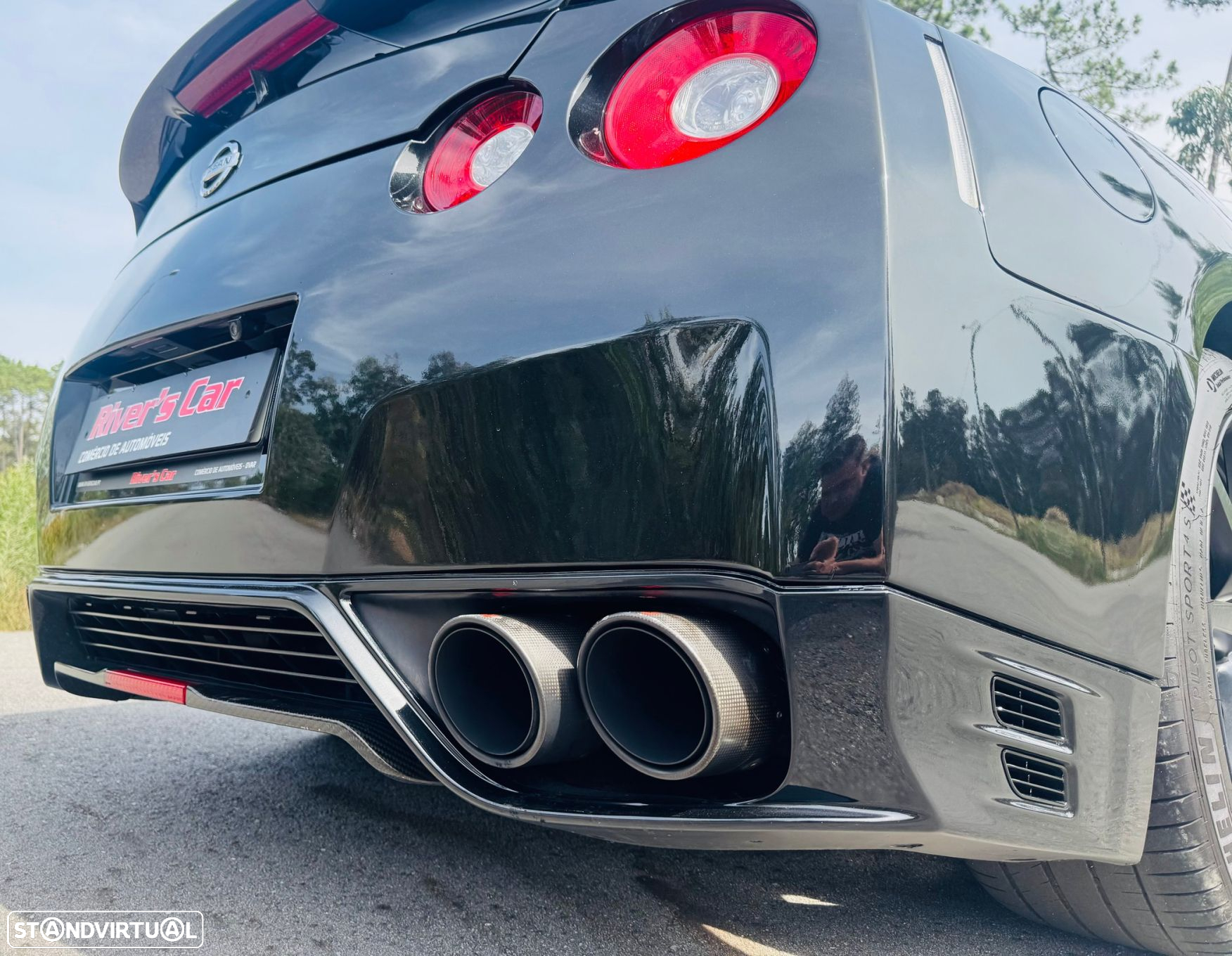 Nissan GT-R 3.8 V6 Black Edition - 18