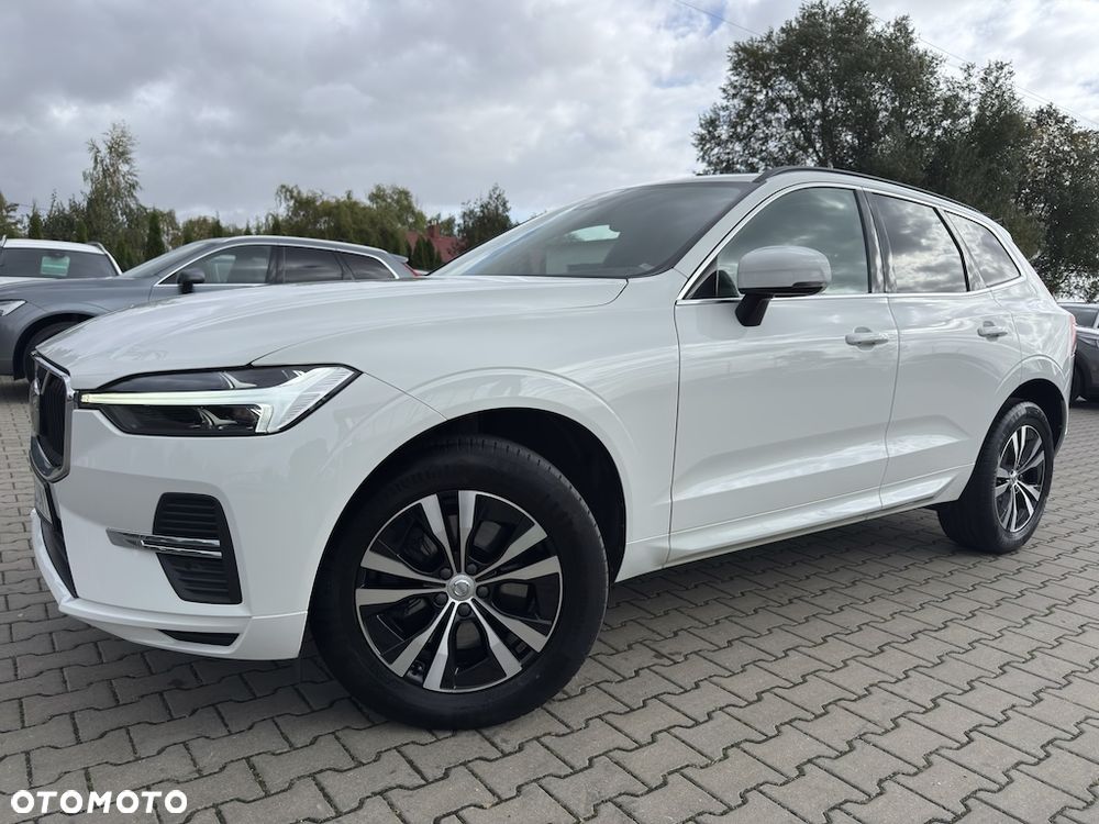 Volvo XC 60 B4 D AWD Geartronic Momentum Pro - 1