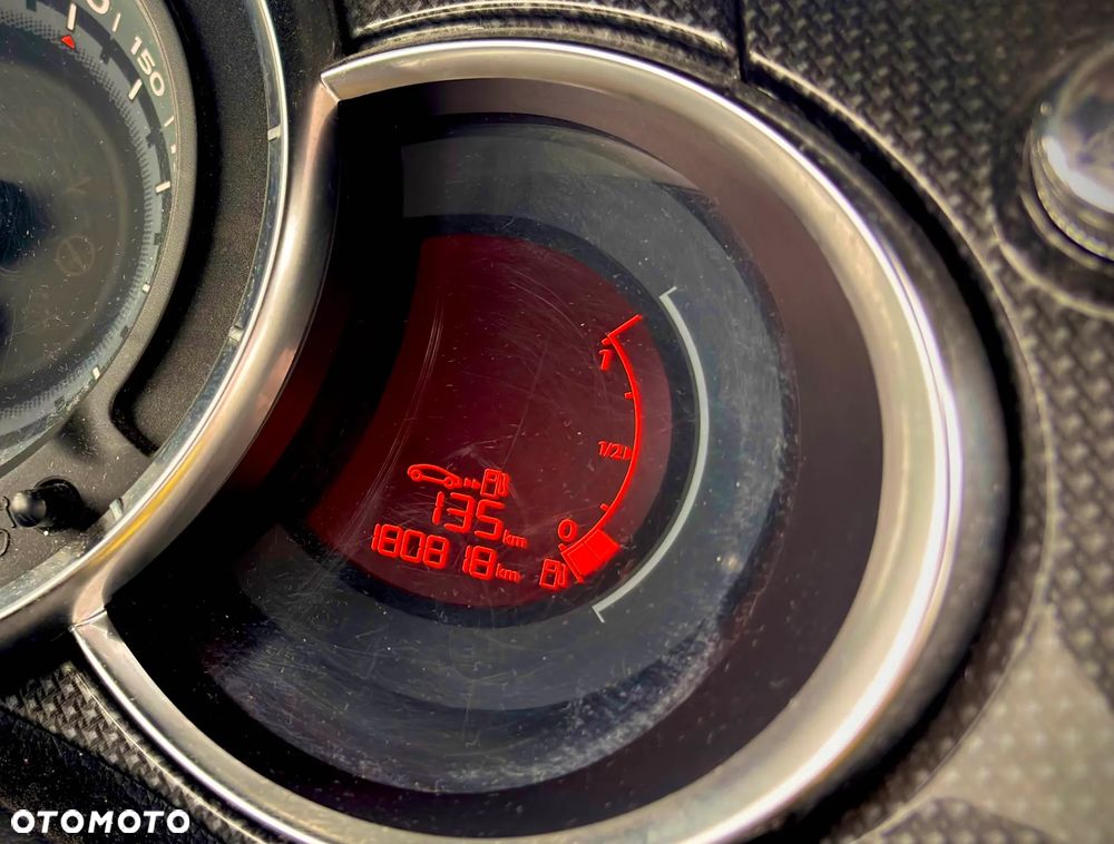 Citroën DS3 1.6 HDi SportChic - 10