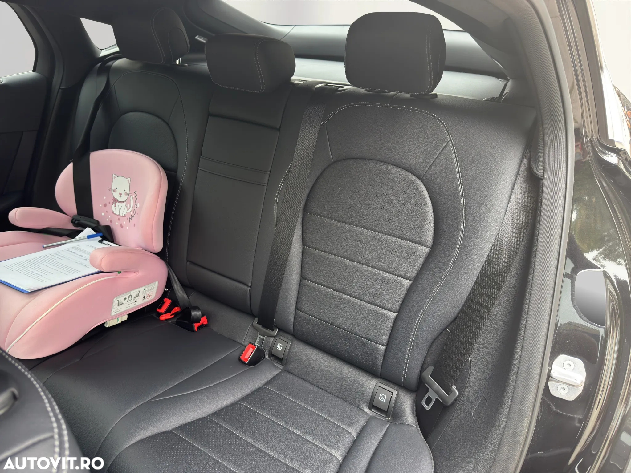 Mercedes-Benz GLC Coupe 250 4Matic 9G-TRONIC - 35