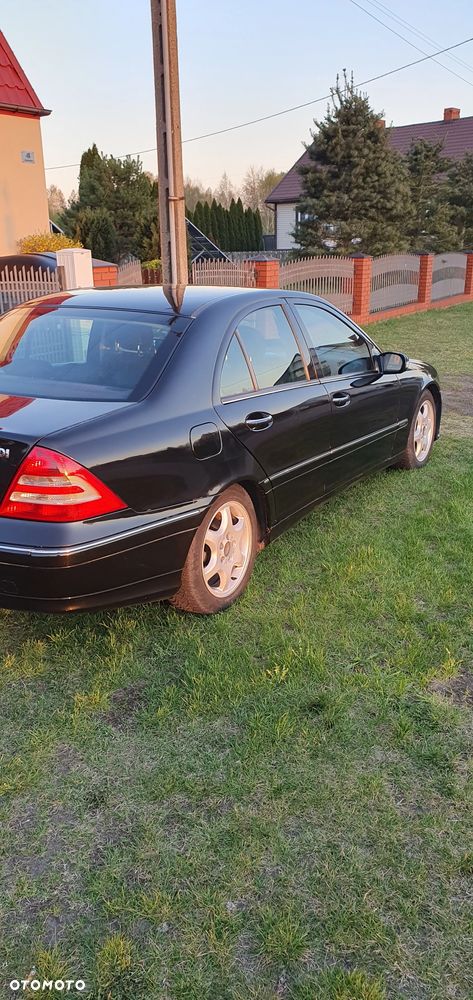 Mercedes-Benz Klasa C 270 CDI Elegance - 4