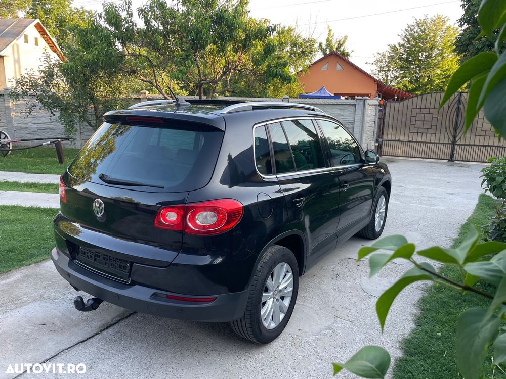 Volkswagen Tiguan - 4