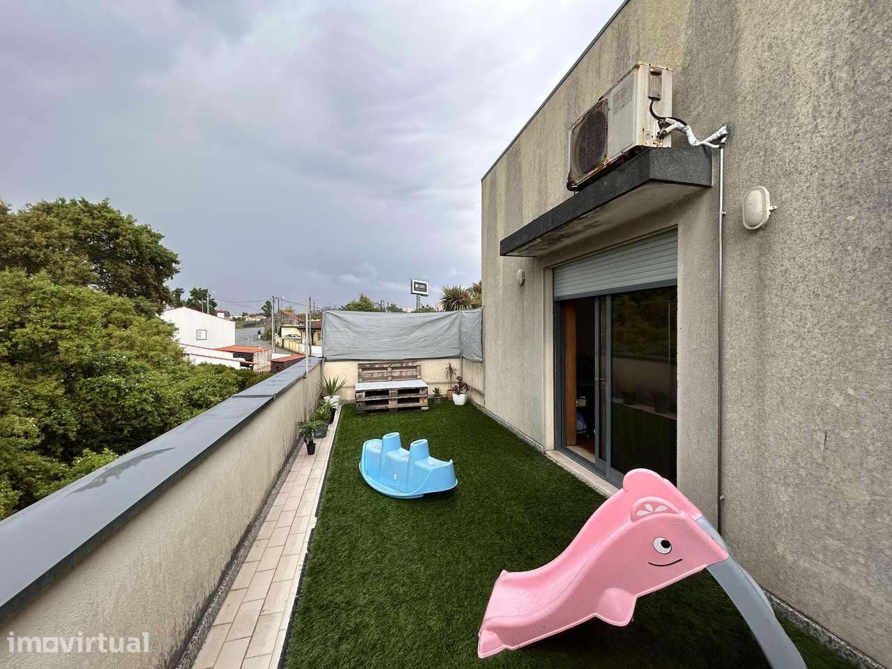 Andar Moradia T3  Independente, Terraço, Garagem - Águas Santas, Maia - Grande imagem: 2/32