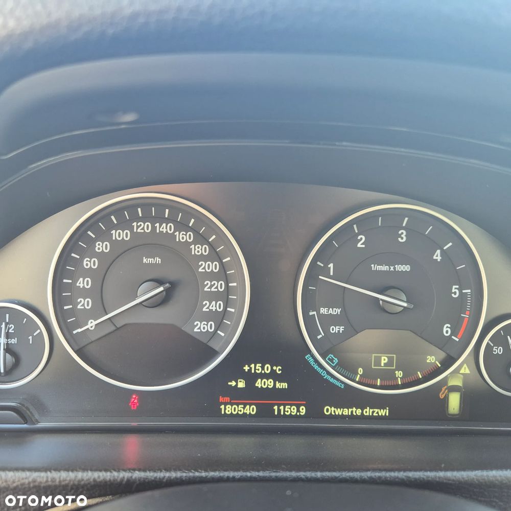 BMW Seria 3 320d xDrive - 15