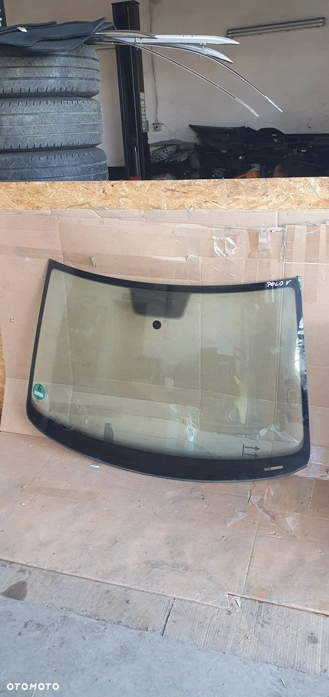 Szyba czołowa przód przednia VW Polo V 6R AS1 09r - 4