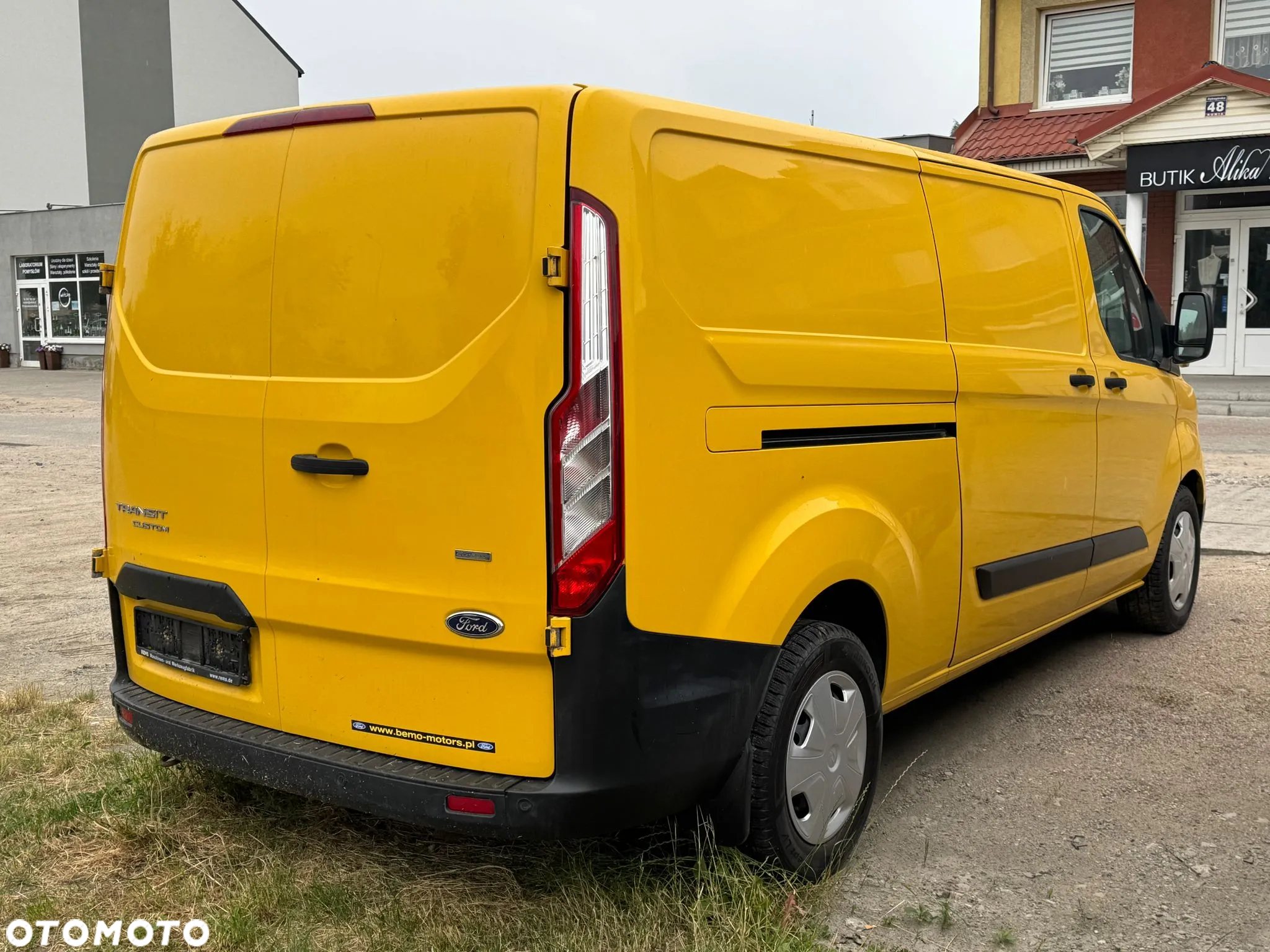 Ford TRANSIT CUSTOM - 4