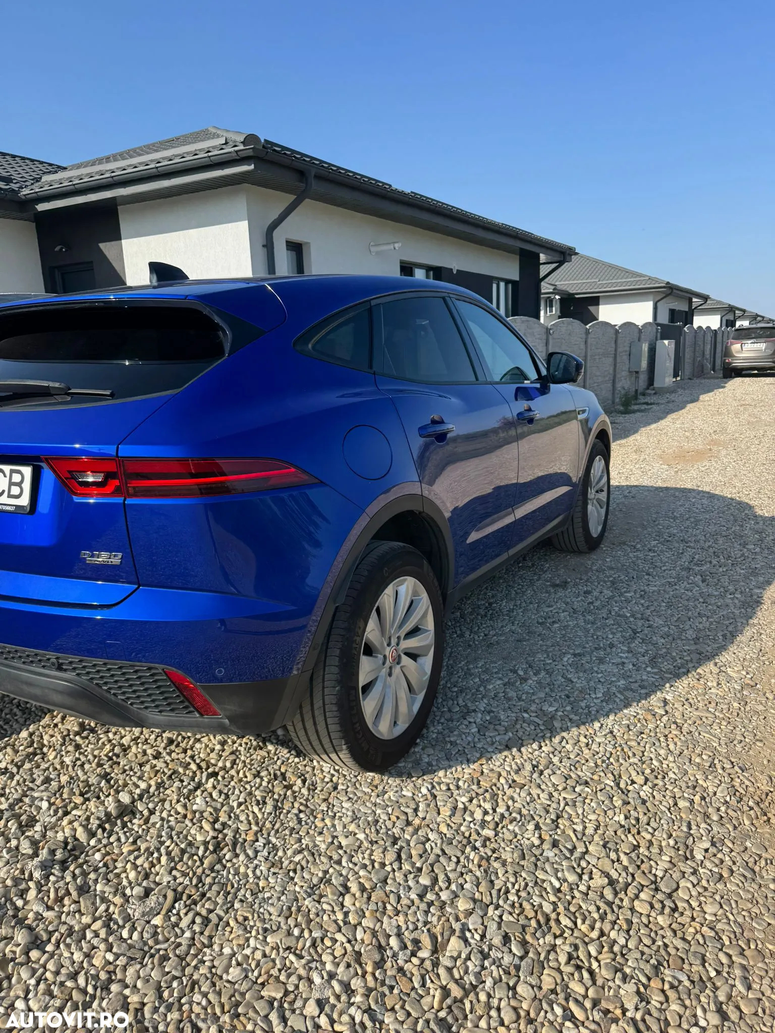 Jaguar E-Pace D180 AWD Aut. R-Dynamic SE - 2
