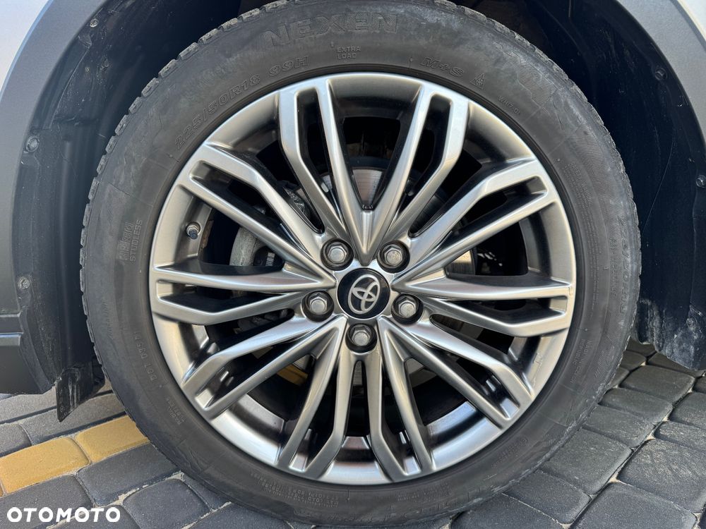 Toyota C-HR 1.8 Hybrid GPF Executive - 8