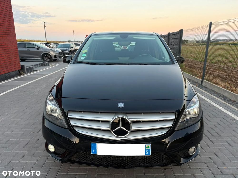 Mercedes-Benz Klasa B 180 CDI (BlueEFFICIENCY) - 23