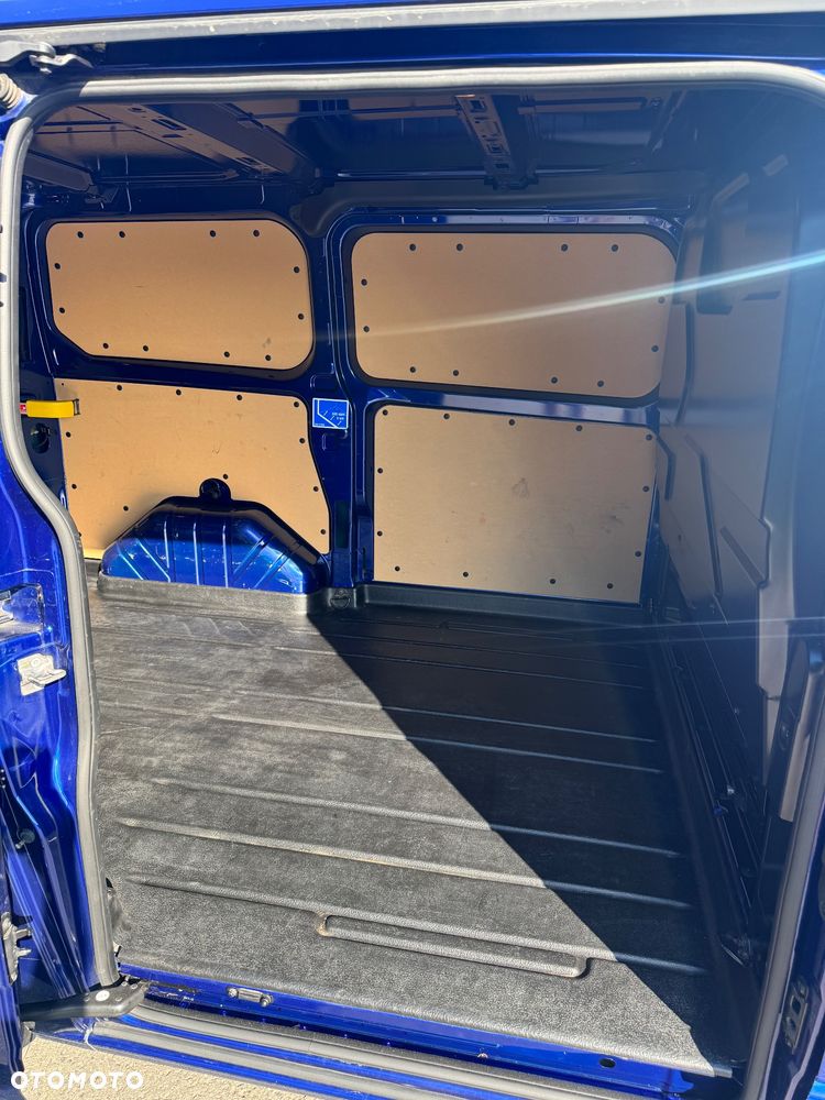 Ford Transit Custom - 13