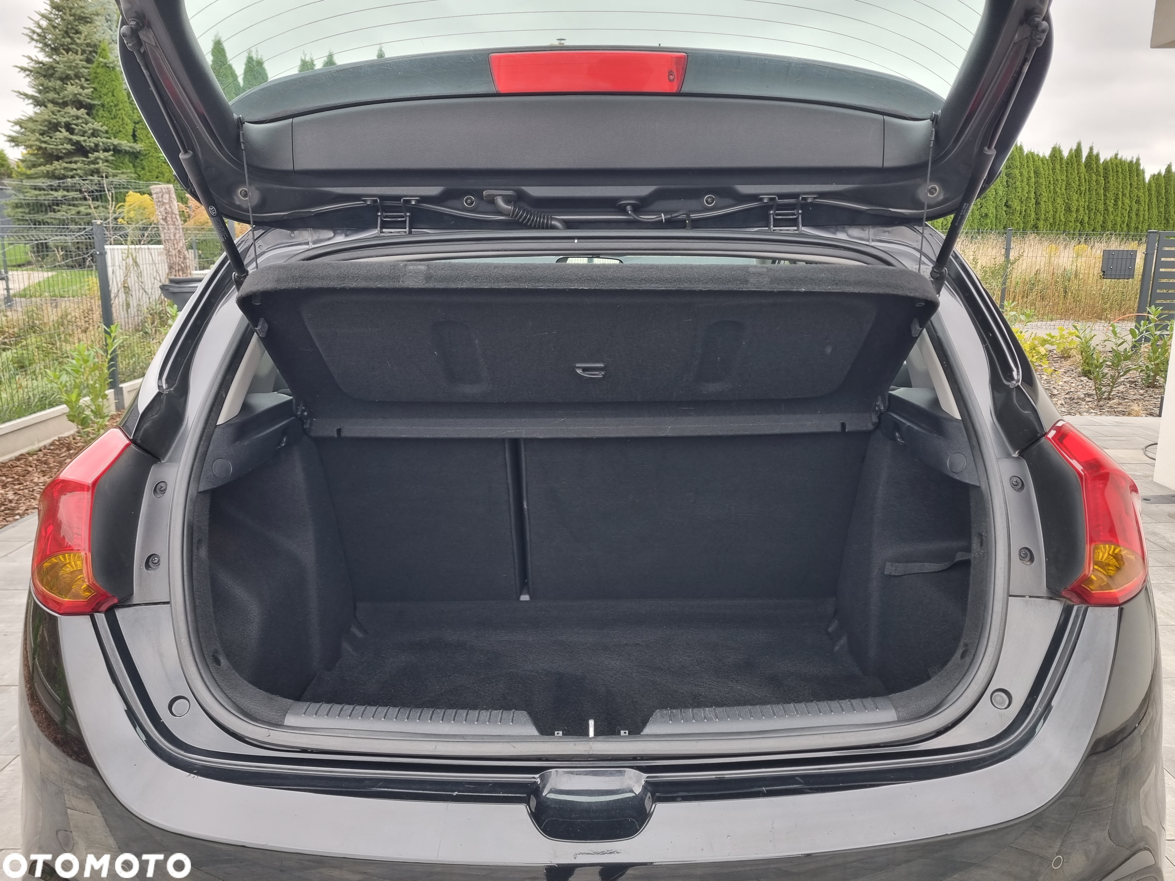 Kia Ceed 1.4 CVVT Attract - 23