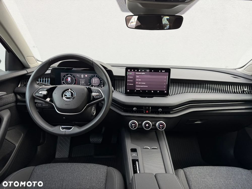 Skoda Superb 1.5 TSI mHEV Essence DSG - 12