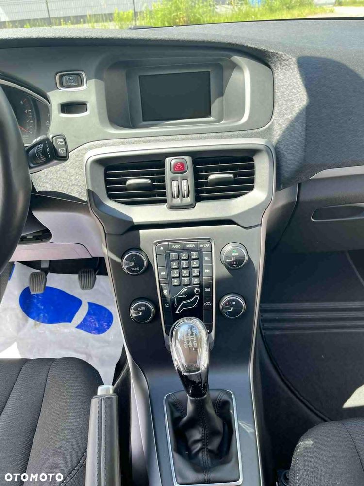 Volvo V40 D2 Base - 3