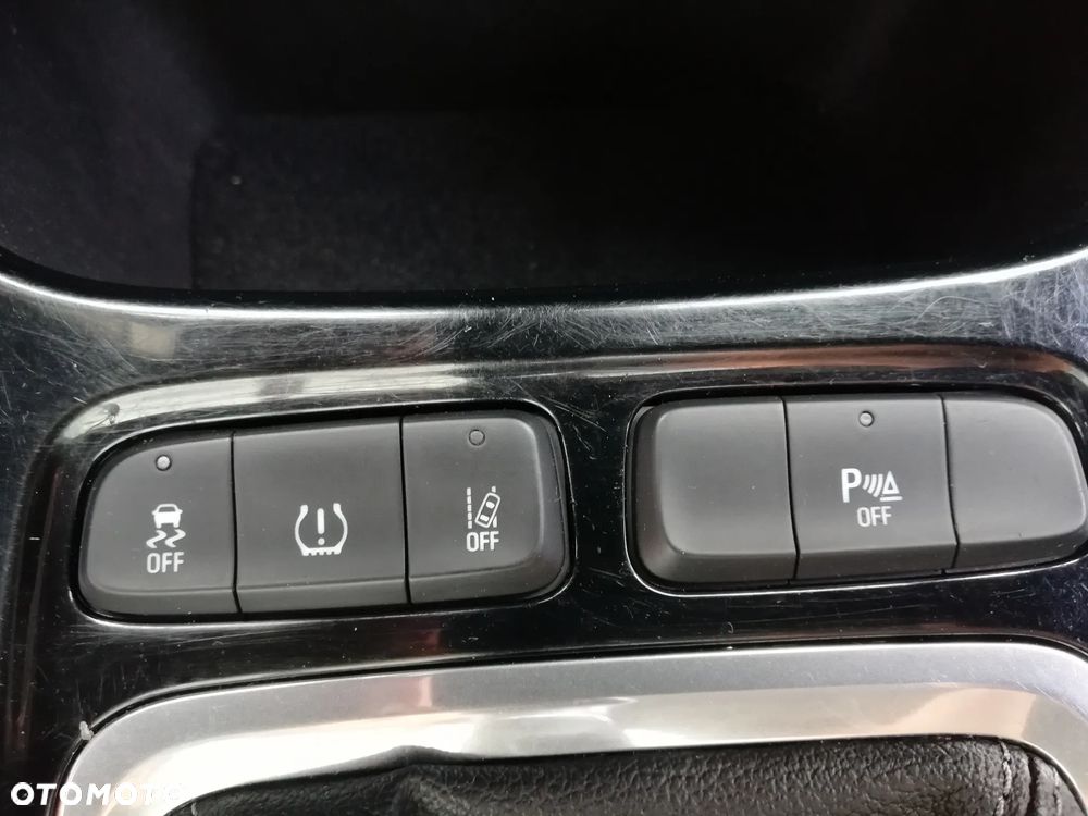 Opel Crossland X 1.2 Edition - 28
