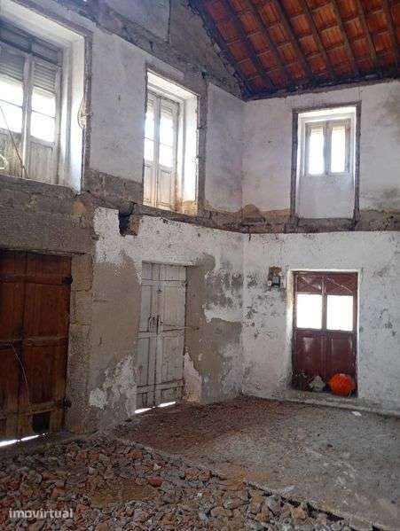 Vistosa Moradia de Pedra Regional - Grande imagem: 4/6