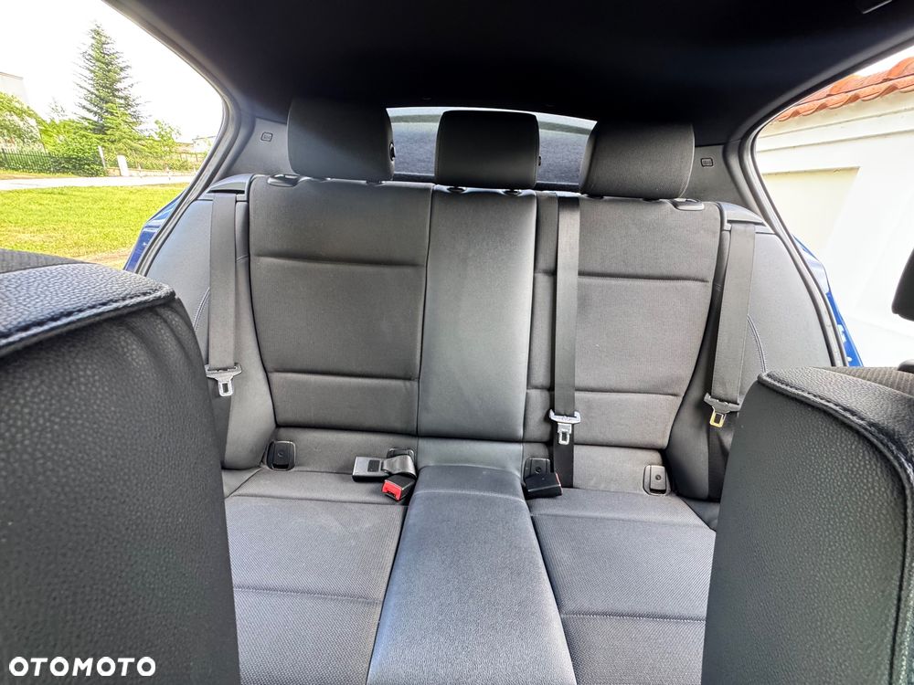BMW Seria 1 - 35