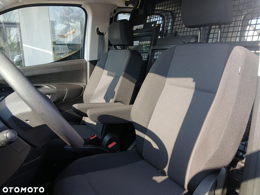 Toyota PROACE CITY - 39