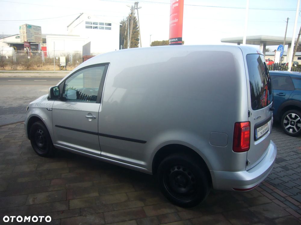 Volkswagen Caddy - 10