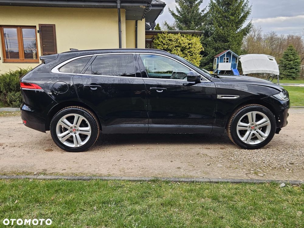 Jaguar F-Pace 2.0 i4D AWD Prestige - 2