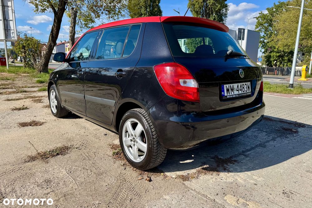 Skoda Fabia 1.2 HTP Cool Colour Edition - 4