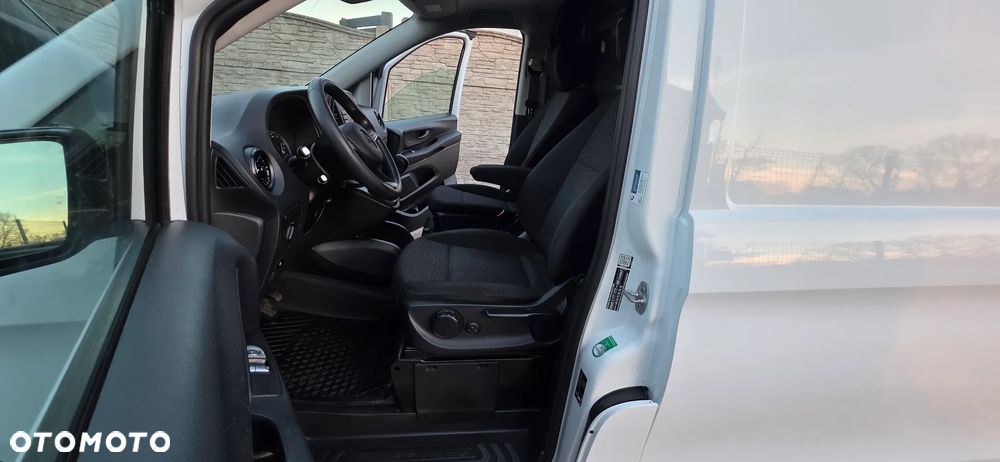 Mercedes-Benz VITO - 22