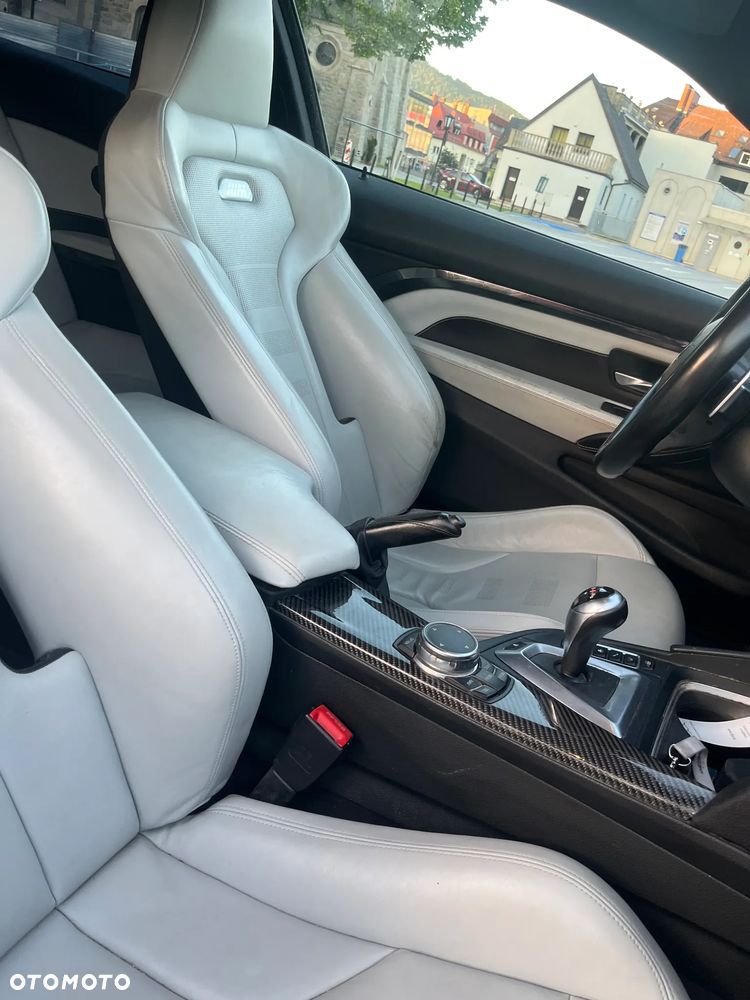 BMW M4 DKG - 35