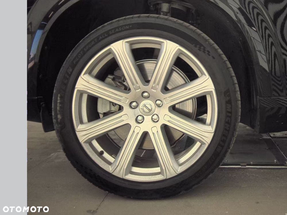 Volvo XC 90 - 24