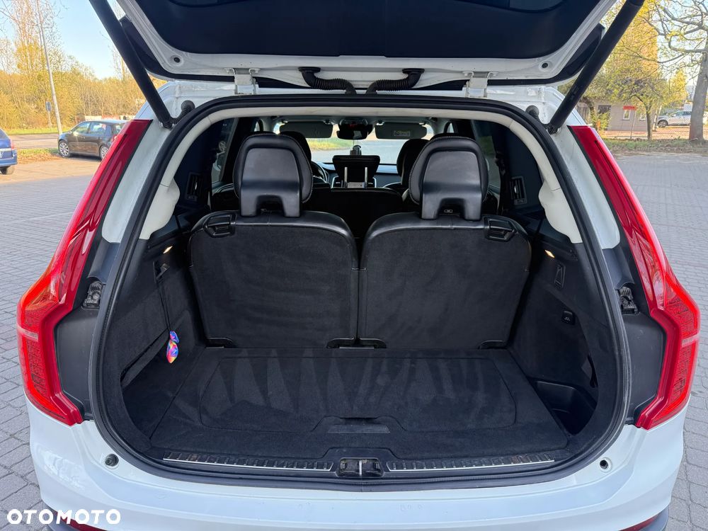 Volvo XC 90 - 10