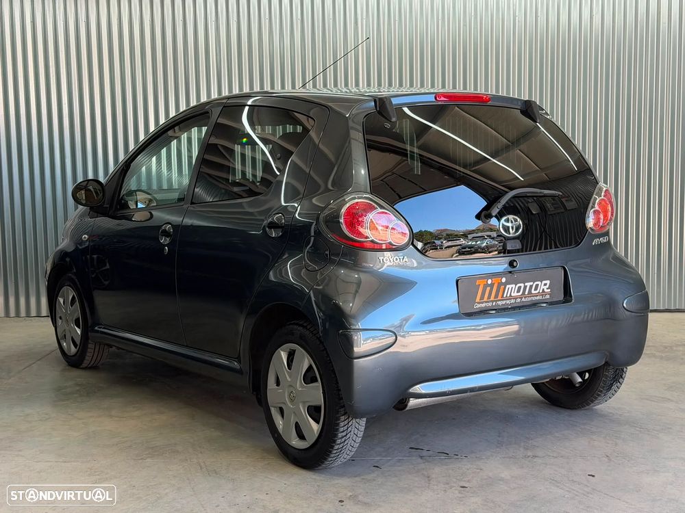 Toyota Aygo 1.0 + AC - 5