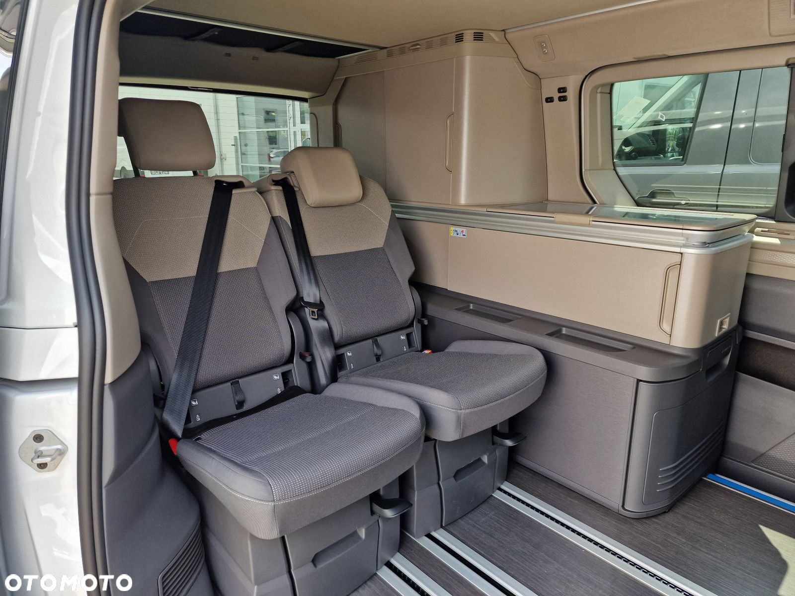 Volkswagen California - 17