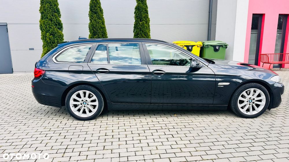 BMW Seria 5 530d xDrive - 7