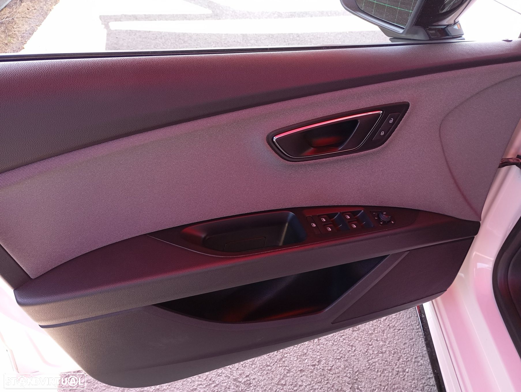 SEAT Leon ST 1.6 TDI FR S/S - 11