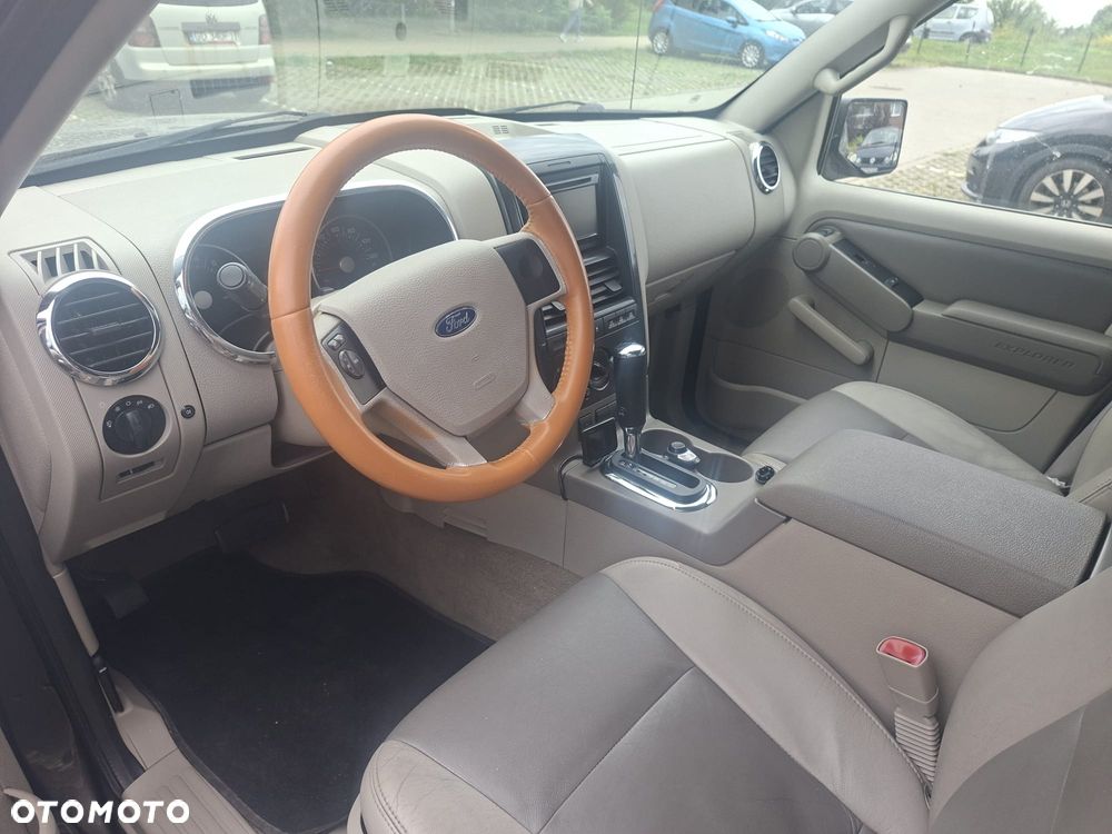 Ford Explorer 4.0 AWD - 5