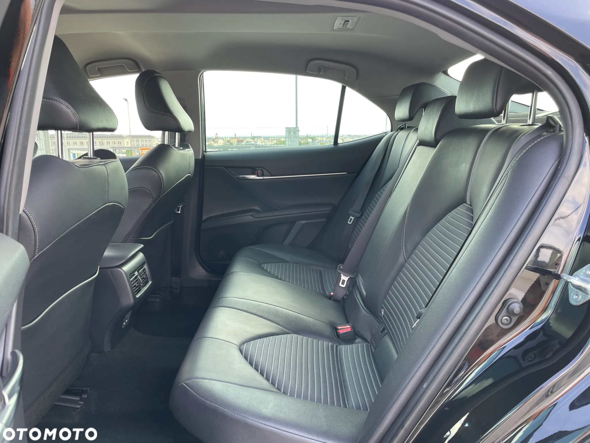 Toyota Camry 2.5 Hybrid Prestige CVT - 27