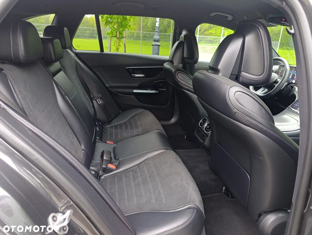 Mercedes-Benz Klasa C 220 d 9G-TRONIC AMG Line - 17