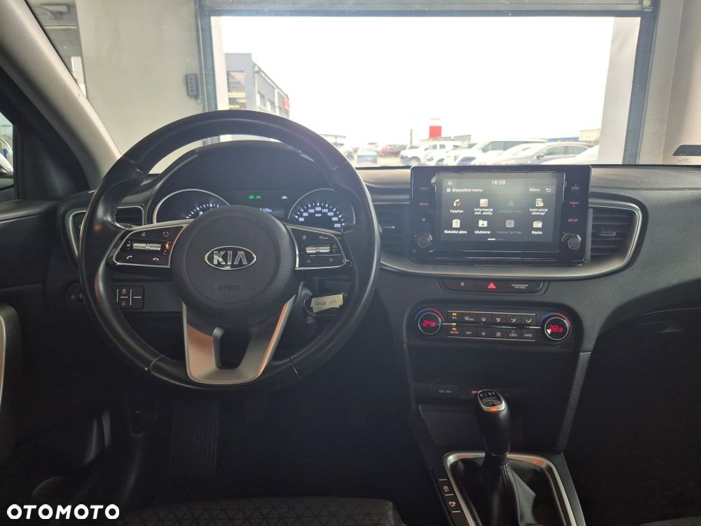 Kia Ceed 1.5 T-GDI M - 20