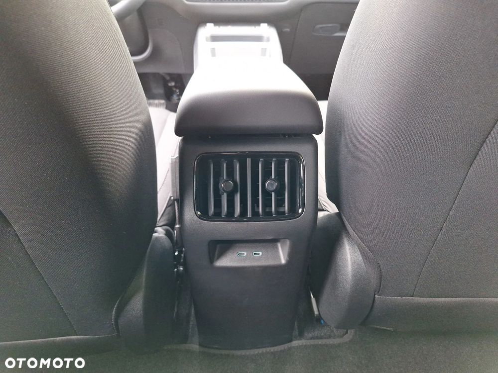 BYD Dolphin G Boost E-CVT - 27