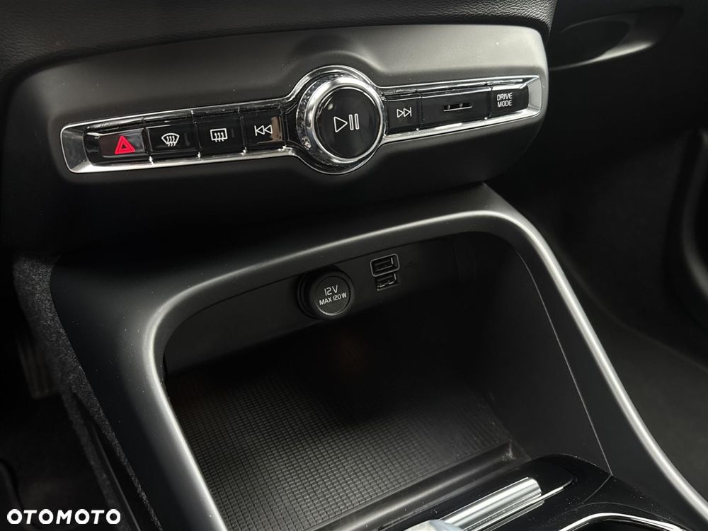 Volvo XC 40 - 16