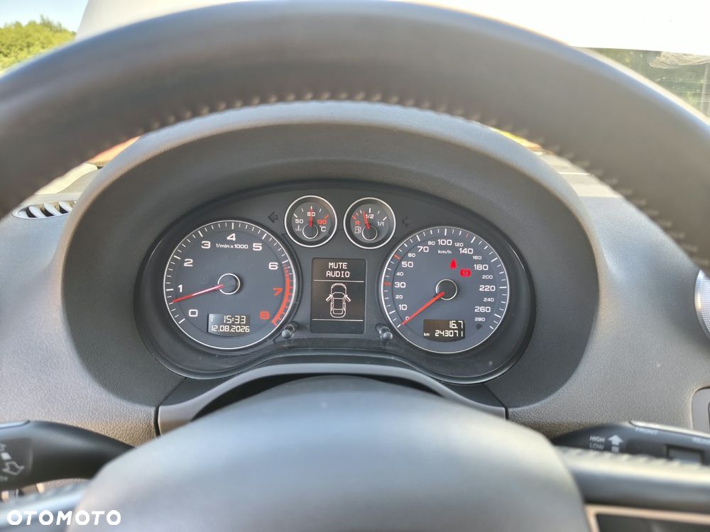 Audi A3 Sportback 1.6 Ambiente - 13