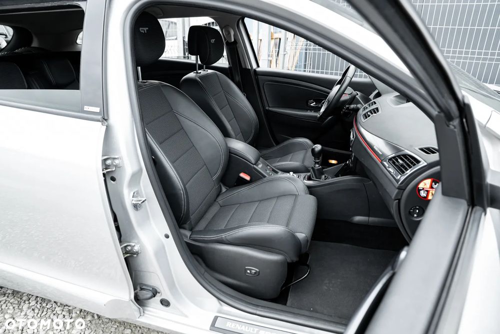 Renault Megane TCe 220 Start & Stop GTline 220 - 27