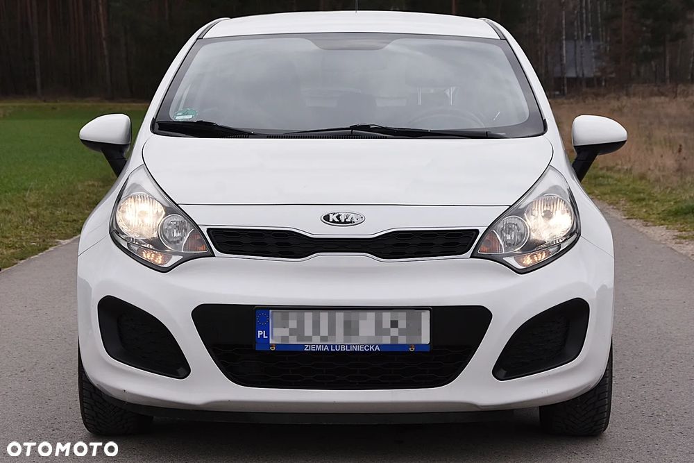 Kia Rio 1.2 M - 12