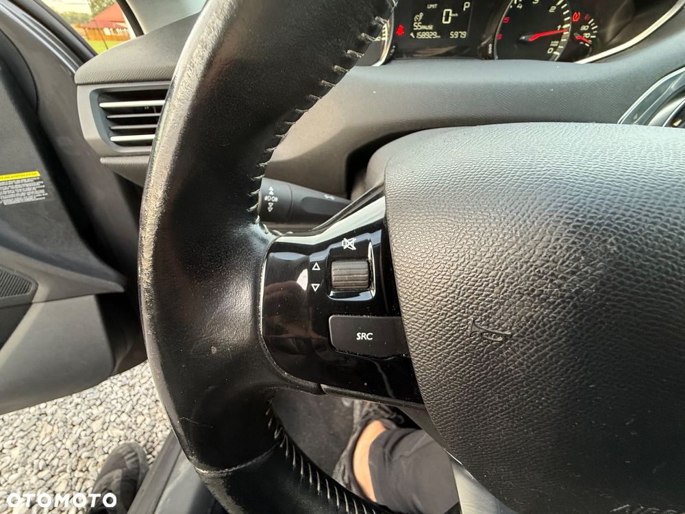 Peugeot 308 1.6 BlueHDi Allure S&S EAT6 - 23