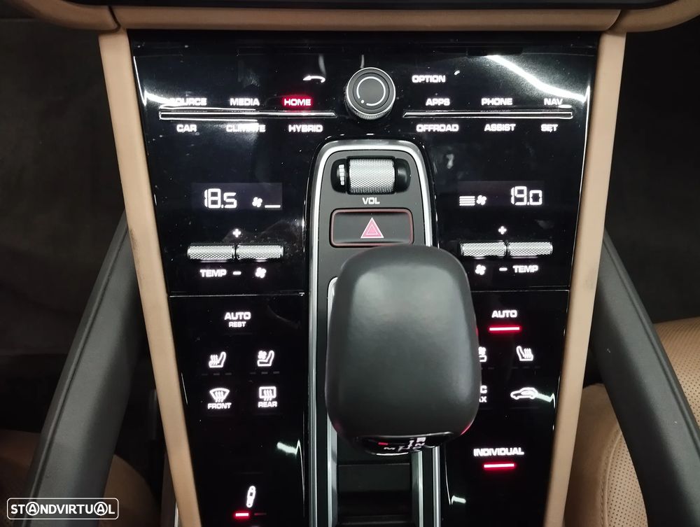 Porsche Cayenne Coupé Turbo S E-Hybrid - 56