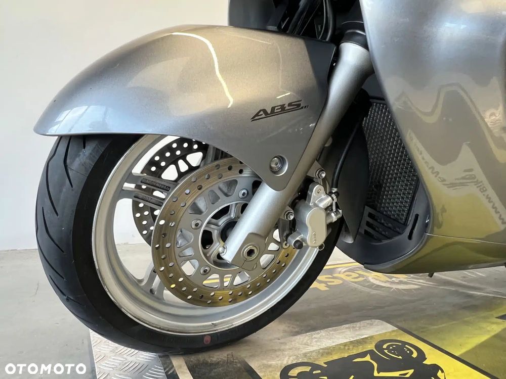 Suzuki Burgman - 19