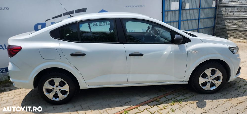 Dacia Logan TCe 90 Essential - 7